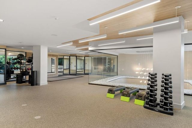 2425 Peachtree Road NE 1705, Atlanta, GA 30305