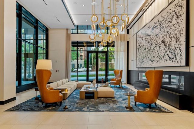 2425 Peachtree Road NE 1705, Atlanta, GA 30305