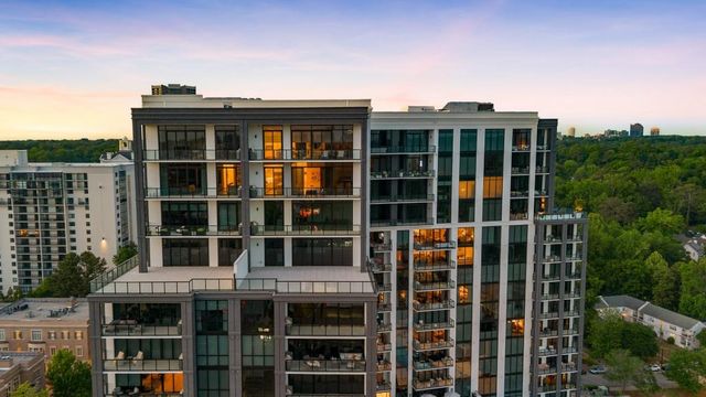 2425 Peachtree Road NE 1705, Atlanta, GA 30305
