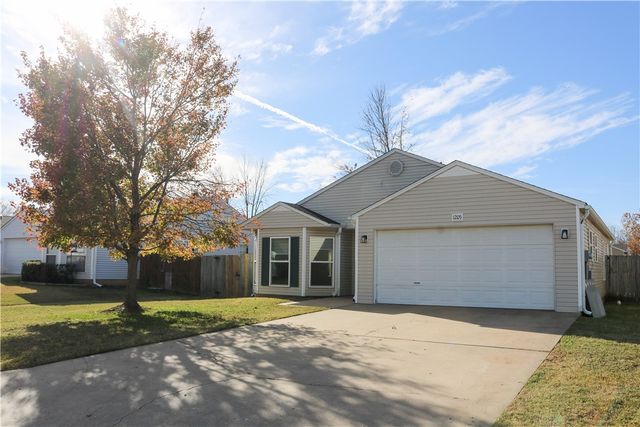 1205 Spring Street, Bentonville, AR 72712