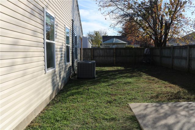 1205 Spring Street, Bentonville, AR 72712