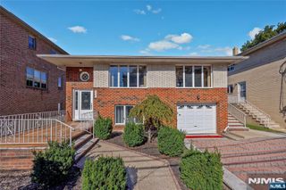 1225 16th Street, Fort Lee, NJ 07024