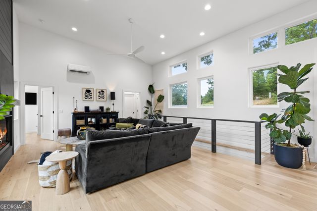 21 That Way, Young Harris, GA 30582