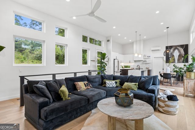 21 That Way, Young Harris, GA 30582