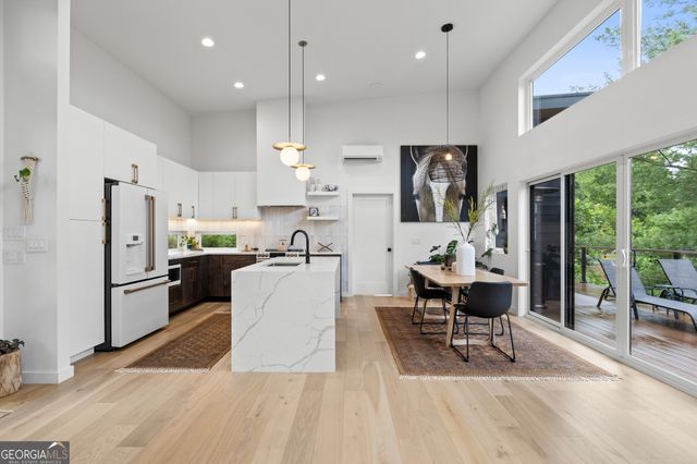 21 That Way, Young Harris, GA 30582