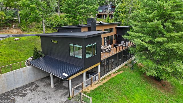 21 That Way, Young Harris, GA 30582