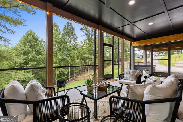 21 That Way, Young Harris, GA 30582