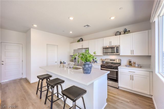 7400 TANYA FALLS Street, North Las Vegas, NV 89084