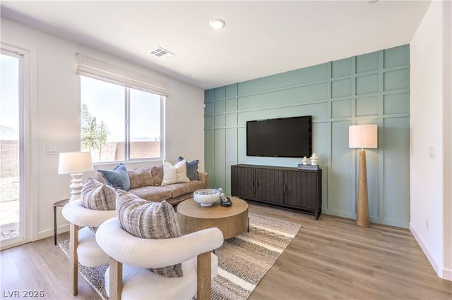 7400 TANYA FALLS Street, North Las Vegas, NV 89084