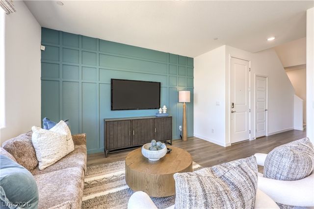 7400 TANYA FALLS Street, North Las Vegas, NV 89084