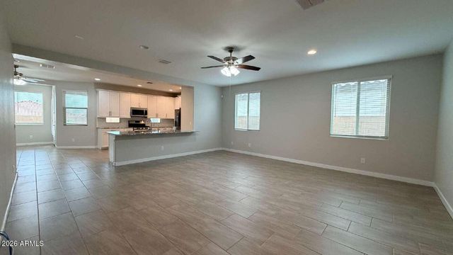 1614 W CORRAL Road, Phoenix, AZ 85041