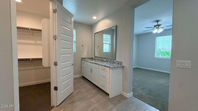 1614 W CORRAL Road, Phoenix, AZ 85041
