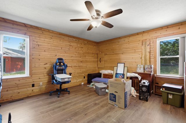 700 Wallace Rd, Gallatin, TN 37066