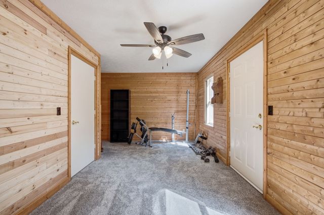 700 Wallace Rd, Gallatin, TN 37066
