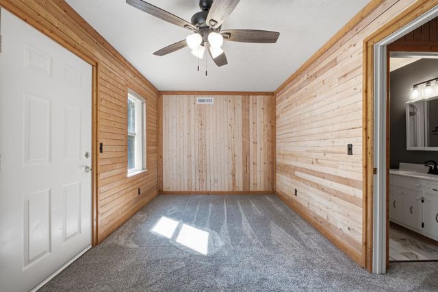 700 Wallace Rd, Gallatin, TN 37066