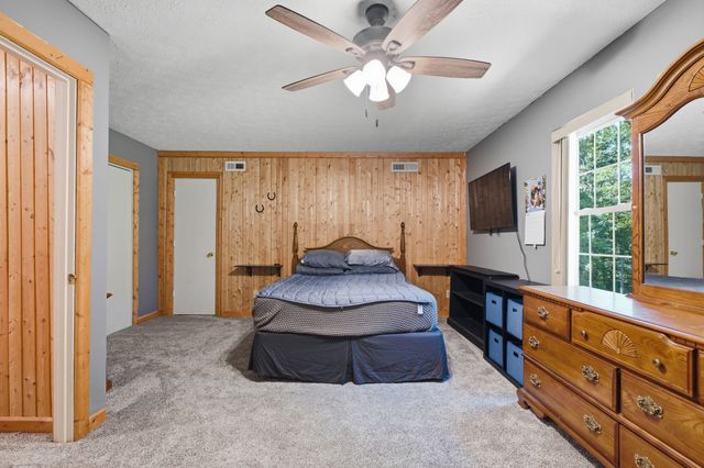 700 Wallace Rd, Gallatin, TN 37066
