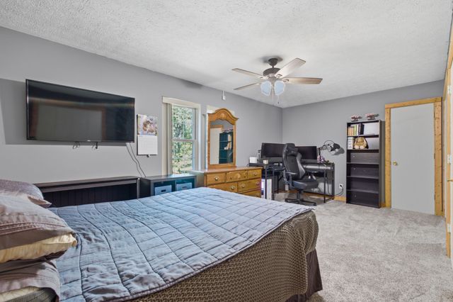 700 Wallace Rd, Gallatin, TN 37066