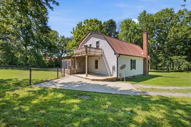 700 Wallace Rd, Gallatin, TN 37066