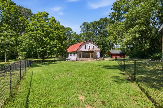 700 Wallace Rd, Gallatin, TN 37066