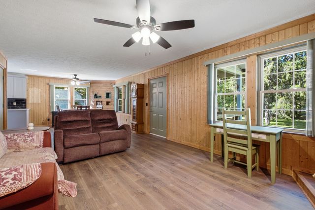 700 Wallace Rd, Gallatin, TN 37066