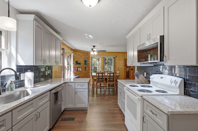 700 Wallace Rd, Gallatin, TN 37066