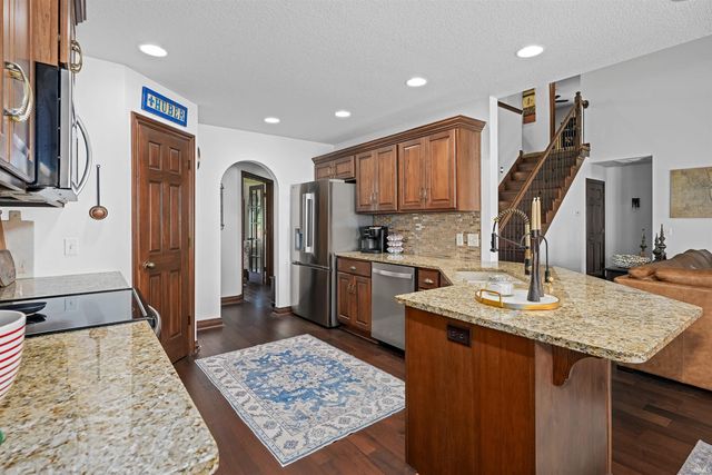 1544 VINTNERS Way, Fort Wayne, IN 46845