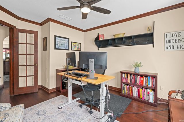 1544 VINTNERS Way, Fort Wayne, IN 46845