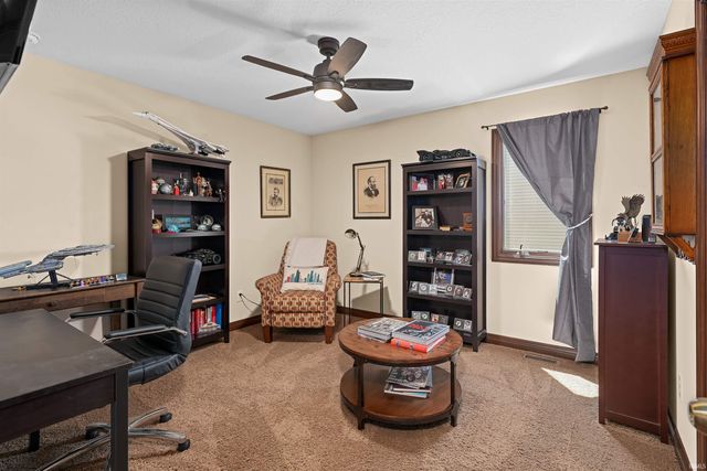 1544 VINTNERS Way, Fort Wayne, IN 46845