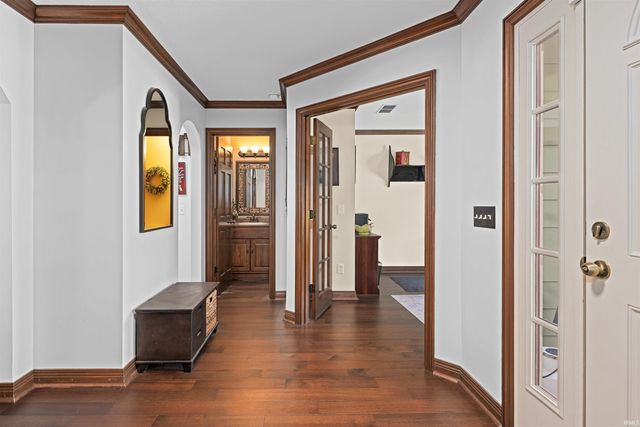 1544 VINTNERS Way, Fort Wayne, IN 46845