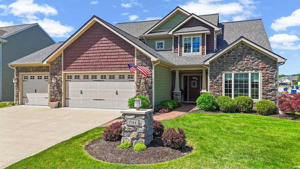 1544 VINTNERS Way, Fort Wayne, IN 46845