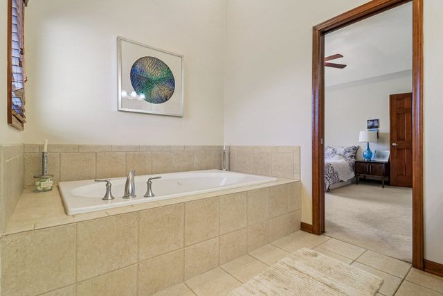 143 Pineridge Drive S, Oswego, IL 60543