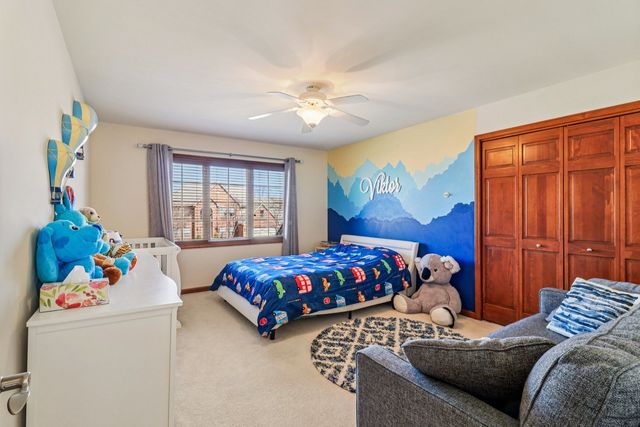 143 Pineridge Drive S, Oswego, IL 60543