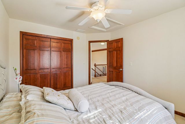 143 Pineridge Drive S, Oswego, IL 60543