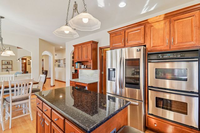 143 Pineridge Drive S, Oswego, IL 60543