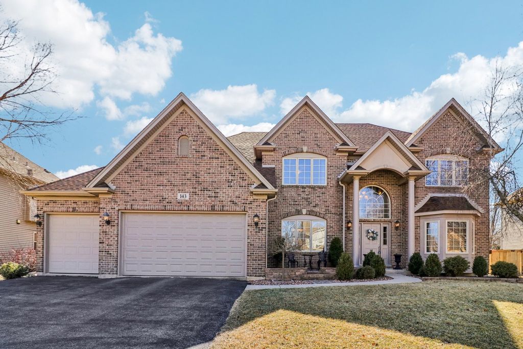 143 Pineridge Drive S, Oswego, IL 60543