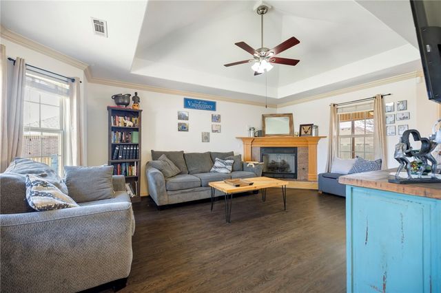 1407 Spruce Street, Pea Ridge, AR 72751