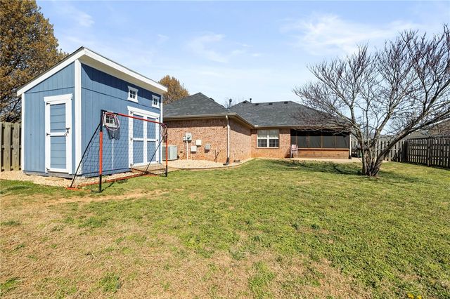 1407 Spruce Street, Pea Ridge, AR 72751