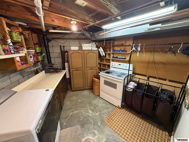 631 Capitol Beach Boulevard, Lincoln, NE 68528
