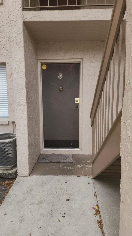 5508 POKEWEED COURT 146, Tampa, FL 33617