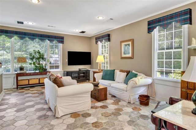 103 Gabriel Way, Social Circle, GA 30025