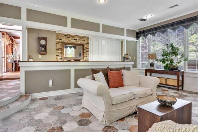 103 Gabriel Way, Social Circle, GA 30025