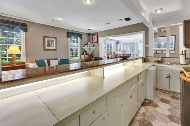 103 Gabriel Way, Social Circle, GA 30025