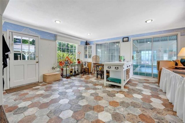 103 Gabriel Way, Social Circle, GA 30025