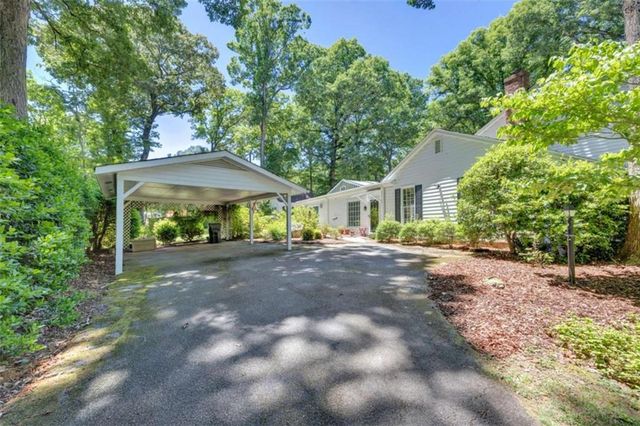 103 Gabriel Way, Social Circle, GA 30025