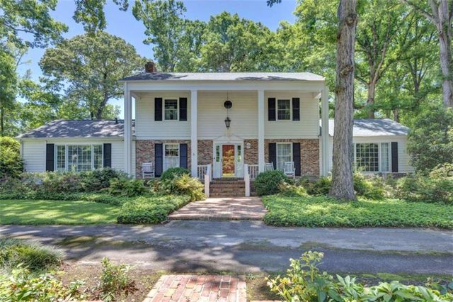103 Gabriel Way, Social Circle, GA 30025
