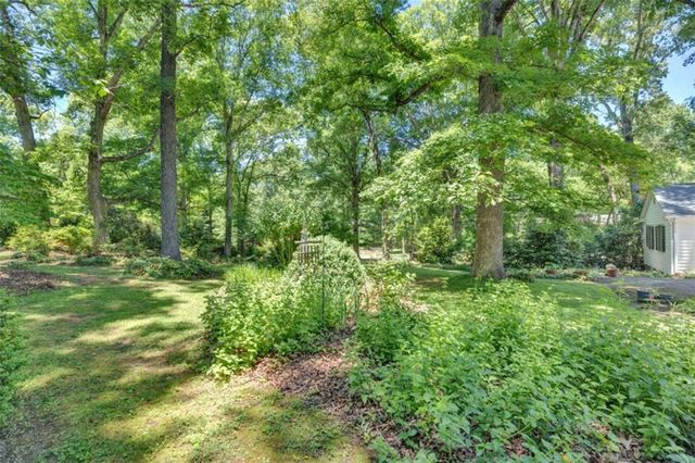 103 Gabriel Way, Social Circle, GA 30025