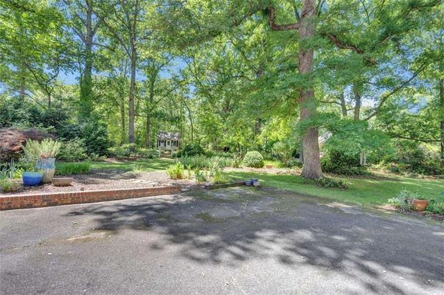 103 Gabriel Way, Social Circle, GA 30025