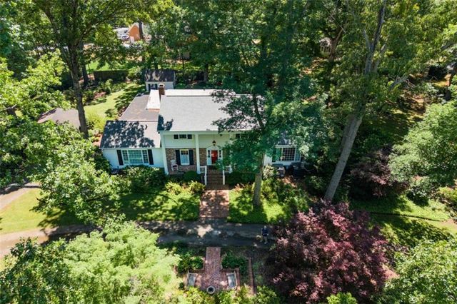 103 Gabriel Way, Social Circle, GA 30025