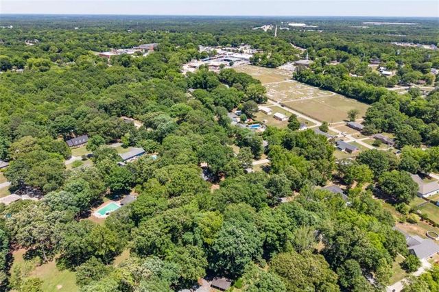 103 Gabriel Way, Social Circle, GA 30025