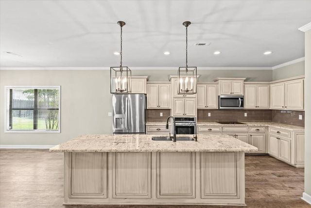 100 Anthem Avenue, Dothan, AL 36305